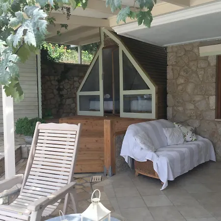 Christianna Apartman Áyios Nikítas