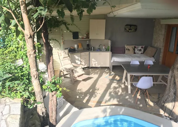 Christianna * Áyios Nikítas