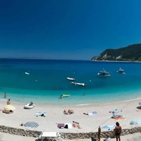 Christianna * Agios Nikitas