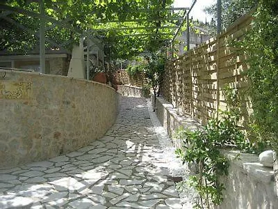 Christianna Άγιος Νικήτας