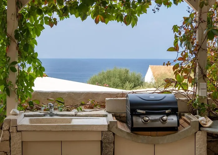 Christianna Apartment *